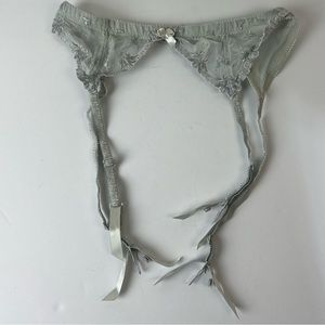 Victoria’s Secret Green Garter Belt, Medium